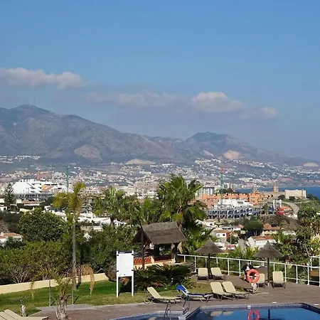 Malibu Mansion Club La Costa World With Sea View And Hydromassage Bath In Mijas Costa フエンヒロラ